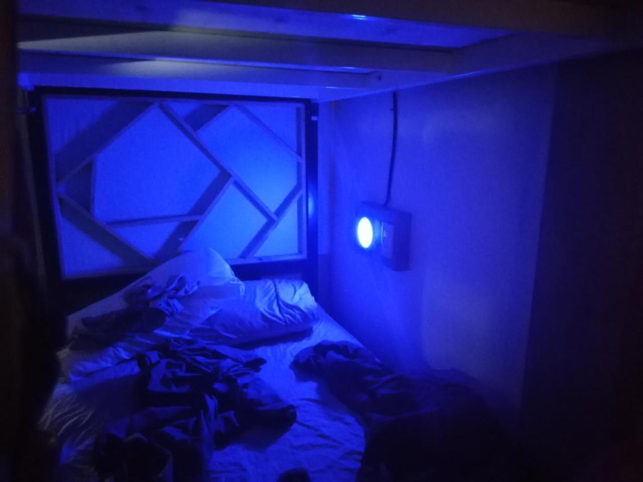 Neverland Dorm Phi Phi-öarna Exteriör bild